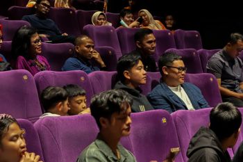 Wapres Gibran ajak anak yatim nikmati film animasi Jumbo