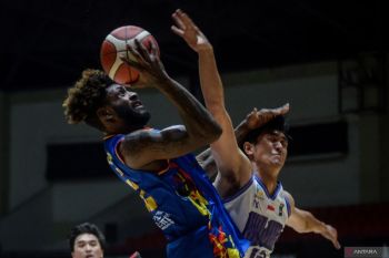 Hawks cetak rekor poin saat libas Rajawali