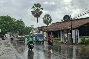 BMKG memprakirakan cuaca di kota besar pada umumnya diguyur hujan