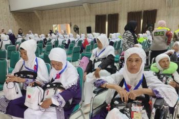 Sebanyak 7.134 calon haji asal Lampung urus dokumen keberangkatan