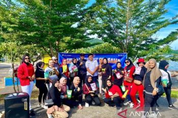 Pelni dan Pelindo gelar senam sehat dukung gerakan Kota Bima BISA