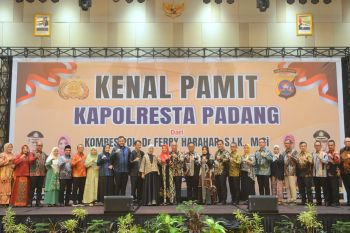 Wako Fadly Amran hadiri acara Kenal Pamit Kapolresta Padang