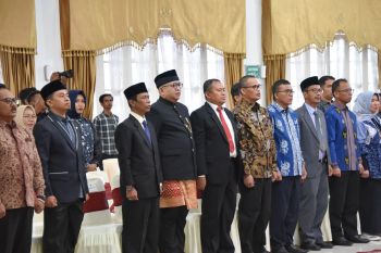 Sekda Kota Padang Andree Algamar hadiri prosesi pengukuhan Pejabat Sementara Bupati Pasaman