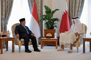 Indonesia's Prabowo, Qatar's Al Thani discuss strengthening ties
