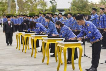 Bupati Paser Lantik 3.092 ASN minta