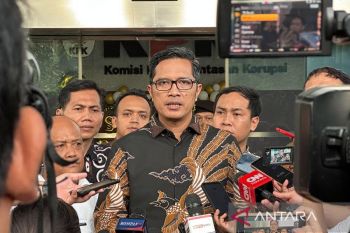 Febri Diansyah sebut ditanya penyidik soal menjadi kuasa hukum Hasto