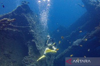 Indonesia identifies 700 sites with potential shipwreck treasure