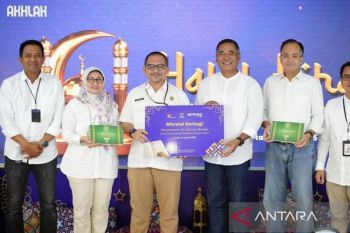 Baznas&nbsp;salurkan Al Quran braille untuk tunanetra