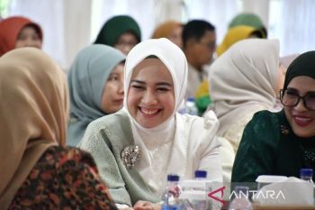 Jalin silaturahmi, Ny. dr. Dian Puspita Fadly Amran, Sp, Jp hadiri pertemuan ISKADA