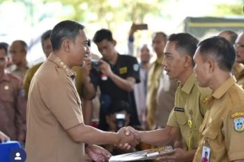 Pacitan kukuhkan Satgas Linmas Kecamatan perkuat perlindungan warga