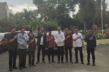 DRPD Sulbar menggali penyusunan Ranperda Kebudayaan di Disbudpar Sulsel