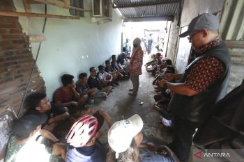 Sebanyak 31 orang terjaring razia narkoba di Karang Bagu Mataram