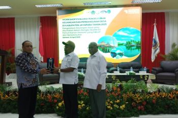 Jayapura Papua imbau aparat kampung menjadi pionir pembangunan