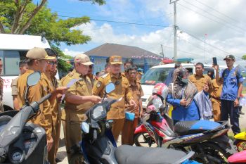 Wabup Luwu instruksikan pajak kendaraan dinas dibayar tepat waktu