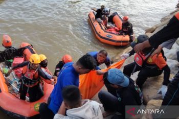 Tim SAR temukan remaja yang hanyut di sungai Simpang Kalumpang meninggal dunia