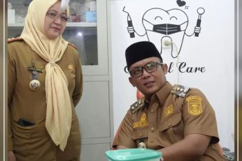 Bupati Lampung Tengah hadiri acara peresmian gedung baru Puskesmas