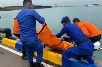 SAR evakuasi jenazah terapung di perairan perbatasan Indonesia-Singapura