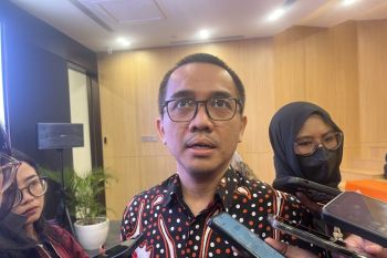 Masih fluktuatif, ekonom prediksi IHSG Bursa Efek Indonesia tertahan di kisaran 6.500