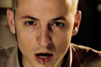 Video musik "In the End" lampaui 2 miliar penayangan di YouTube