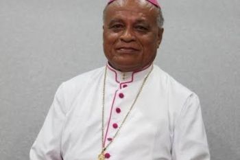 Uskup ajak seluruh lapisan masyarakat suskeskan Semana Santa 2025 di Larantuka NTT