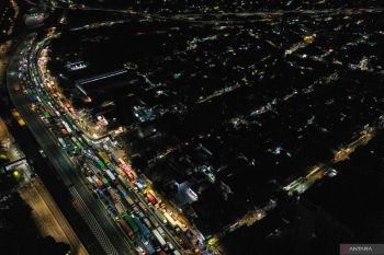 Pelindo temporarily restricts container traffic at Priok Port