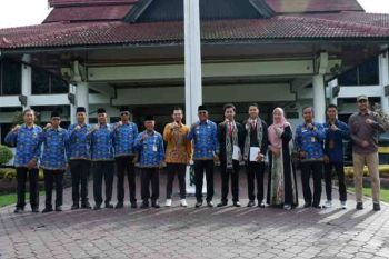 Pemkab Kobar komit dukung pelatihan dan penyaluran tenaga kerja ke luar negeri