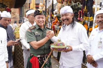Pangdam awali tugas di Kodam Udayana dengan wisata religi