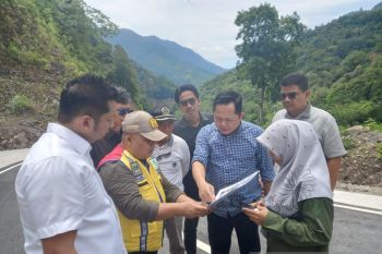 Sumbar targetkan jalan penghubung Solok-Pesisir Selatan rampung pada 2025