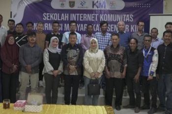 Kominfo Sulbar tingkatkan kemampuan masyarakat gunakan medsos
