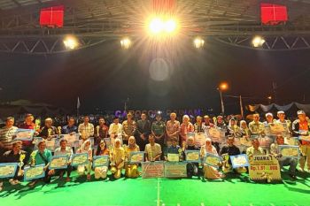 Bupati Hendrajoni tutup Festival Langkisau 2025