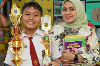 Dina Fuji, Kartini Literasi dari Kota Tahu Aci