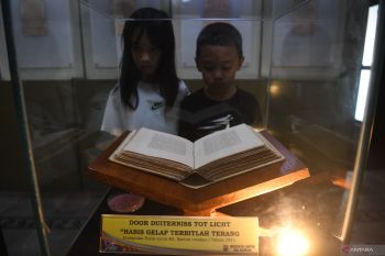 Kemarin, peringatan Hari Kartini hingga wafatnya Paus Fransiskus