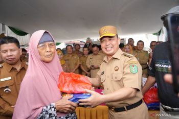 Kalbar gencarkan Operasi Pasar tekan inflasi di Sambas