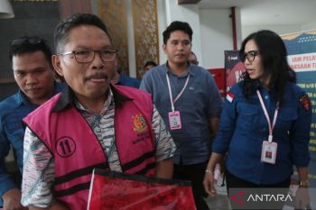 Terpopuler: Perkara korupsi mantan Sekda NTB, mahasiswa demo pengelolaan PDAM, hingga harga emas Antam naik