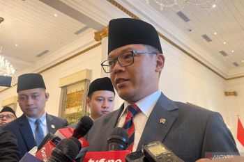 Menlu: Jokowi dipertimbangkan jadi utsus ke pemakaman Paus Fransiskus