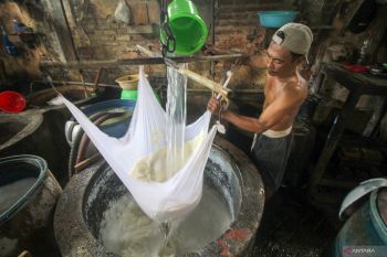 Industri tahu terdampak kenaikan harga kedelai