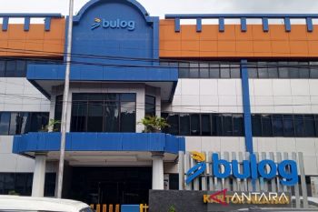 Perum Bulog pastikan persediaan beras di Tanah Papua melimpah