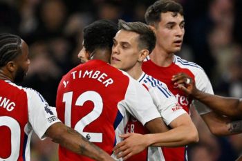Seri 2-2 dengan Palace, Arsenal tunda pesta Liverpool