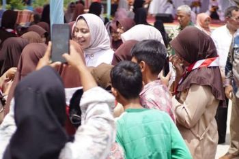 Buka panggung ekspresi, Bupati tegaskan anak Dharmasraya tidak boleh putus sekolah