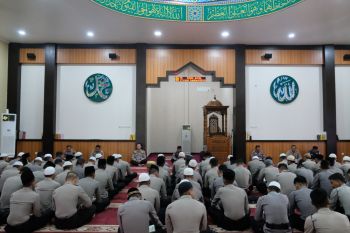Polda Kaltara Rutin Gelar Binrohtal Tingkatkan Ketaqwaan Personel