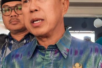 Gubernur Sutra akan bangun "sport center"di semua kabupaten-kota