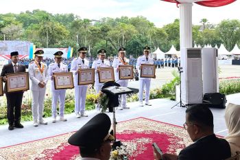 Pemkot Yogyakarta raih penghargaan pemda berkinerja tinggi di Hari Otonomi Daerah