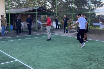 Wabup Tanggamus harap "Tennis Session for Beginner" temukan bibit muda berkualitas