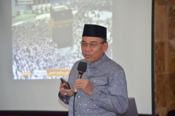 Wako Maigus Nasir berikan materi bimbingan manasik haji kepada 134 CJH di Kecamatan Nanggalo
