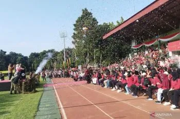 Kopassus TNI AD ajak 4.000 anak main trampolin hingga bianglala di HUT ke-73