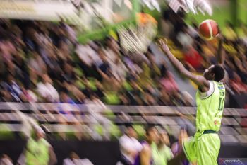 Pacific Caesar Surabaya menang atas Tangerang Hawks Basketball