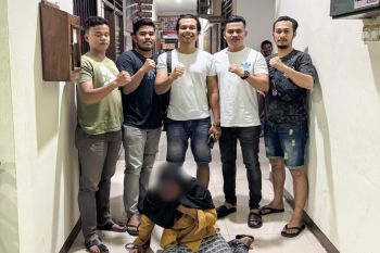 Polres Agam tangkap IRT asal Padang Pariaman tipu pedagang emas