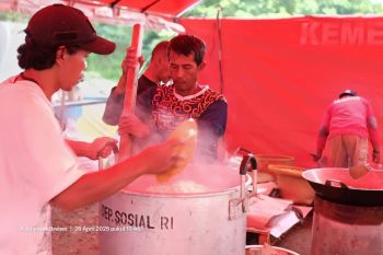 Tanah bergerak, Kemensos dirikan dapur umum di Brebes