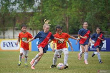 963 peserta bersaing di Milklife Soccer Challenge