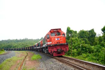 KAI ingatkan  pengguna jalan dahulukan perjalanan kereta api